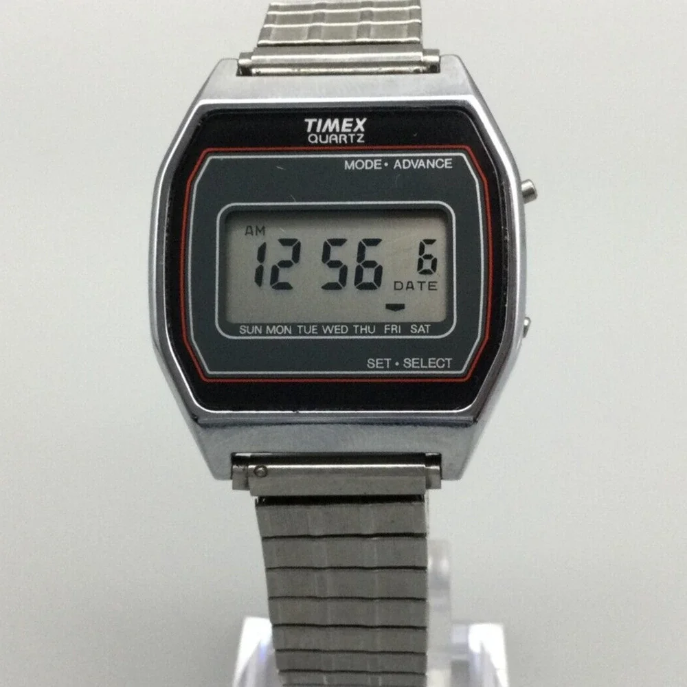 Vtg Timex Digital Watch Men 34mm Silver Tone Day Date Stretch 1989 New Battery - Picture 1 of 12